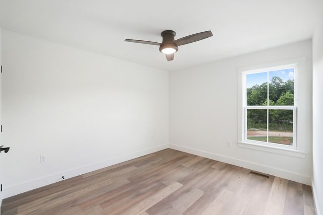 336 Legends Cir, Baxter, TN 38544