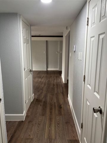 4115 Tidewater Drive, Houston, TX 77045