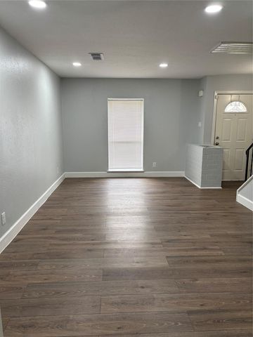 4115 Tidewater Drive, Houston, TX 77045