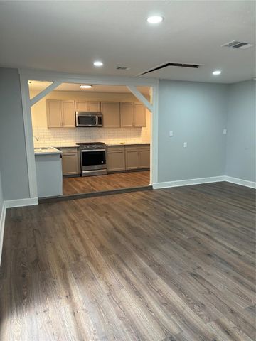 4115 Tidewater Drive, Houston, TX 77045