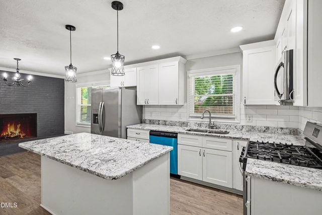 318 S Mcpherson Church Road, Fayetteville, NC 28303