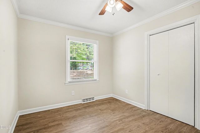 318 S Mcpherson Church Road, Fayetteville, NC 28303