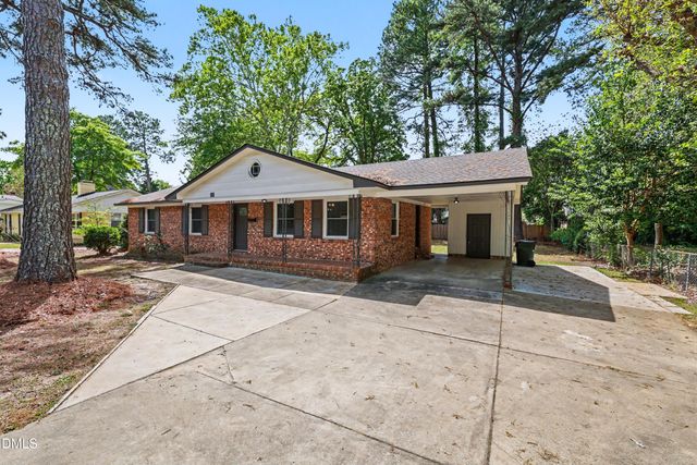 318 S Mcpherson Church Road, Fayetteville, NC 28303