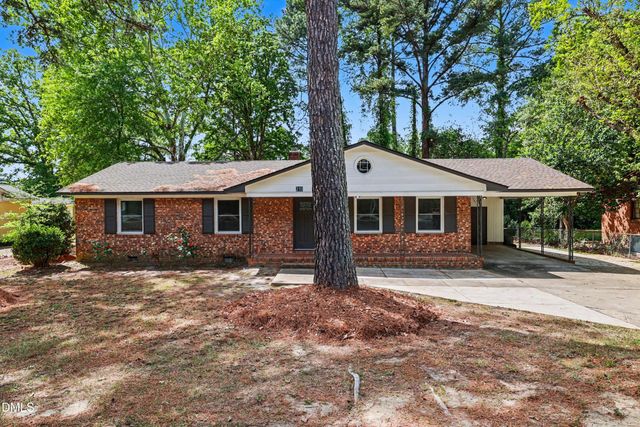 318 S Mcpherson Church Road, Fayetteville, NC 28303