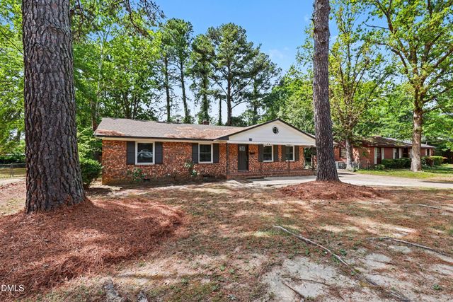 318 S Mcpherson Church Road, Fayetteville, NC 28303