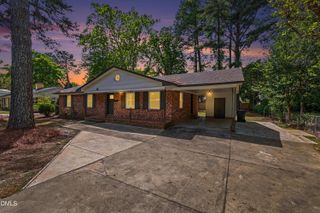 318 S Mcpherson Church Road, Fayetteville, NC 28303