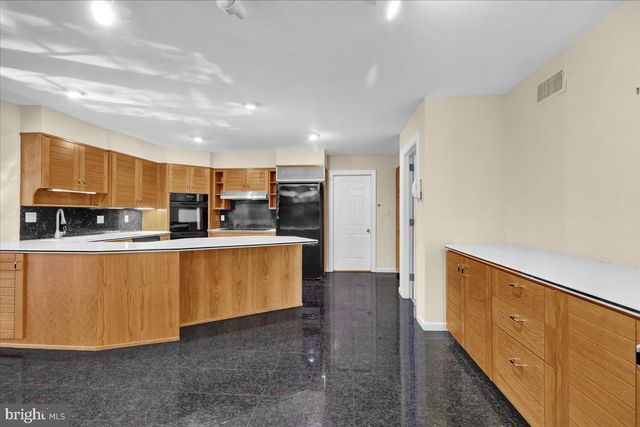 34 HESSIAN BLVD, Reading, PA 19607