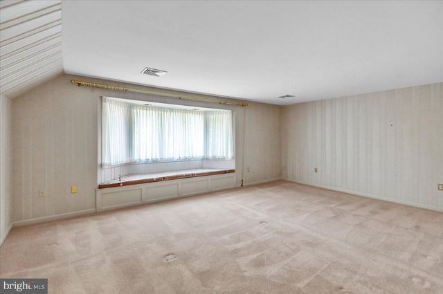 34 HESSIAN BLVD, Reading, PA 19607