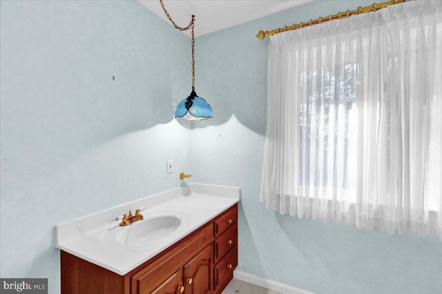 34 HESSIAN BLVD, Reading, PA 19607