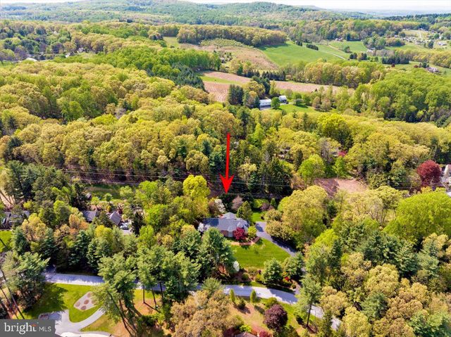 34 HESSIAN BLVD, Reading, PA 19607