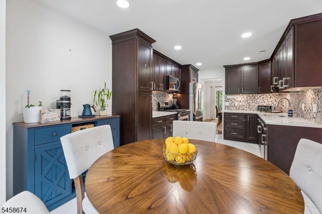 23 Butternut Dr, Wayne Twp., NJ 07470