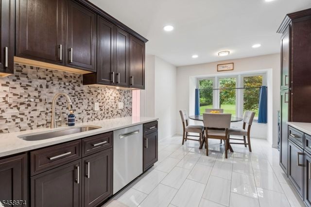 23 Butternut Dr, Wayne Twp., NJ 07470