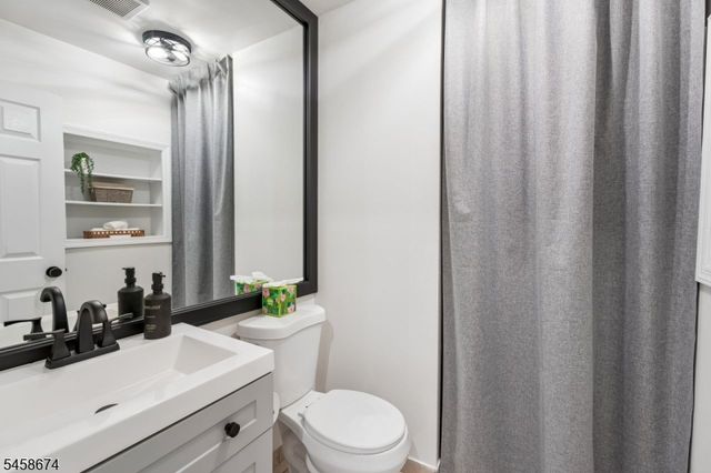 23 Butternut Dr, Wayne Twp., NJ 07470