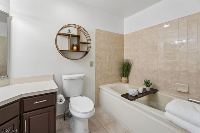 23 Butternut Dr, Wayne Twp., NJ 07470