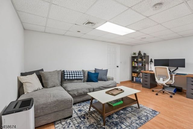 23 Butternut Dr, Wayne Twp., NJ 07470