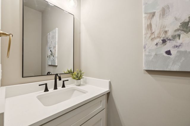 2487 Taylor Ln, Eagleville, TN 37060