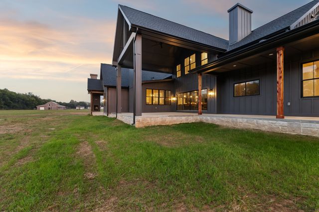 2487 Taylor Ln, Eagleville, TN 37060