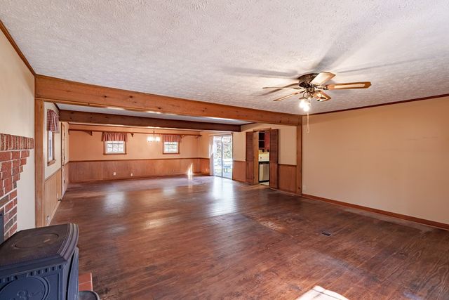 321 Kimsey Street, Blairsville, GA 30512