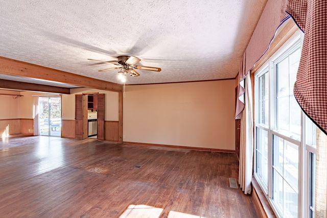 321 Kimsey Street, Blairsville, GA 30512