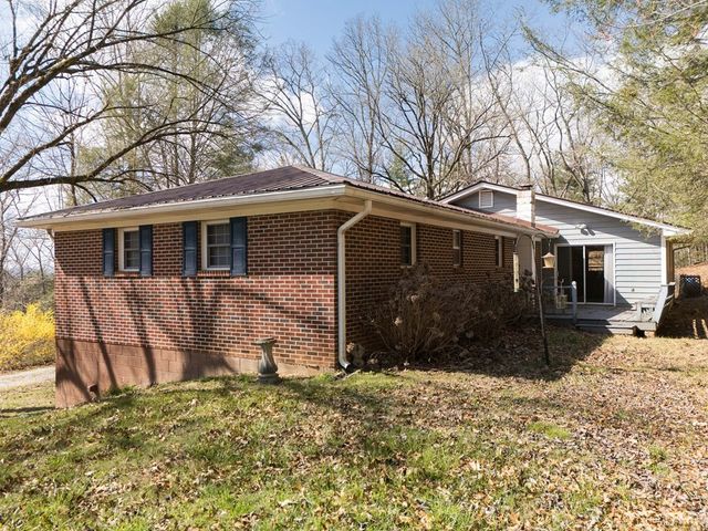 321 Kimsey Street, Blairsville, GA 30512