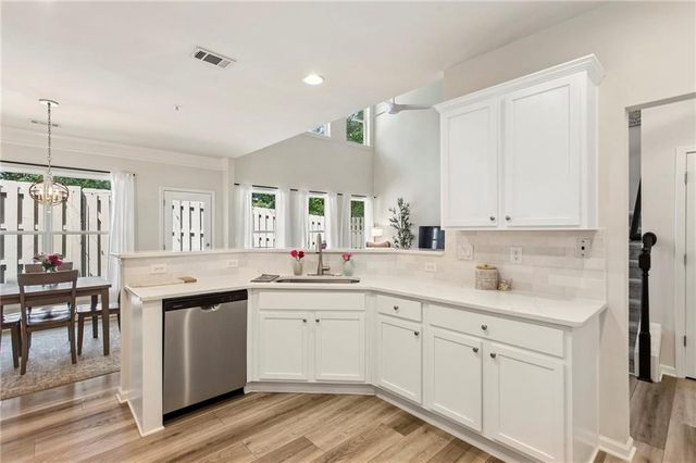 467 Mountain View Lane, Woodstock, GA 30188
