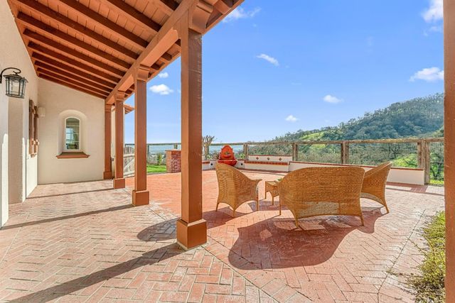 1190 Olympic Court, Gilroy, CA 95020