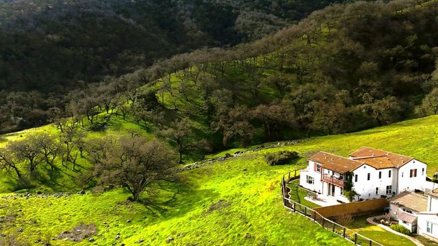 1190 Olympic Court, Gilroy, CA 95020