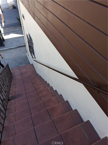 626 W Century, Los Angeles, CA 90044