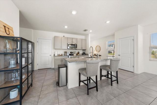 16176 SOFT FERN TRACE, Odessa, FL 33556