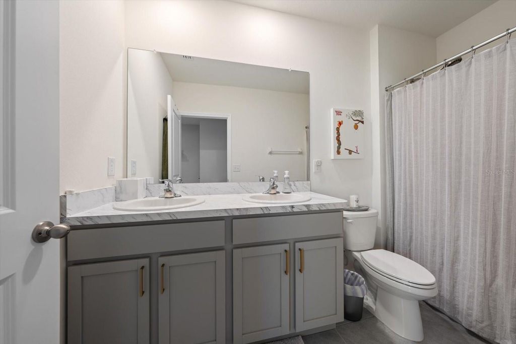 Image 25 of property listing at 16176 SOFT FERN TRACE, Odessa, FL 33556