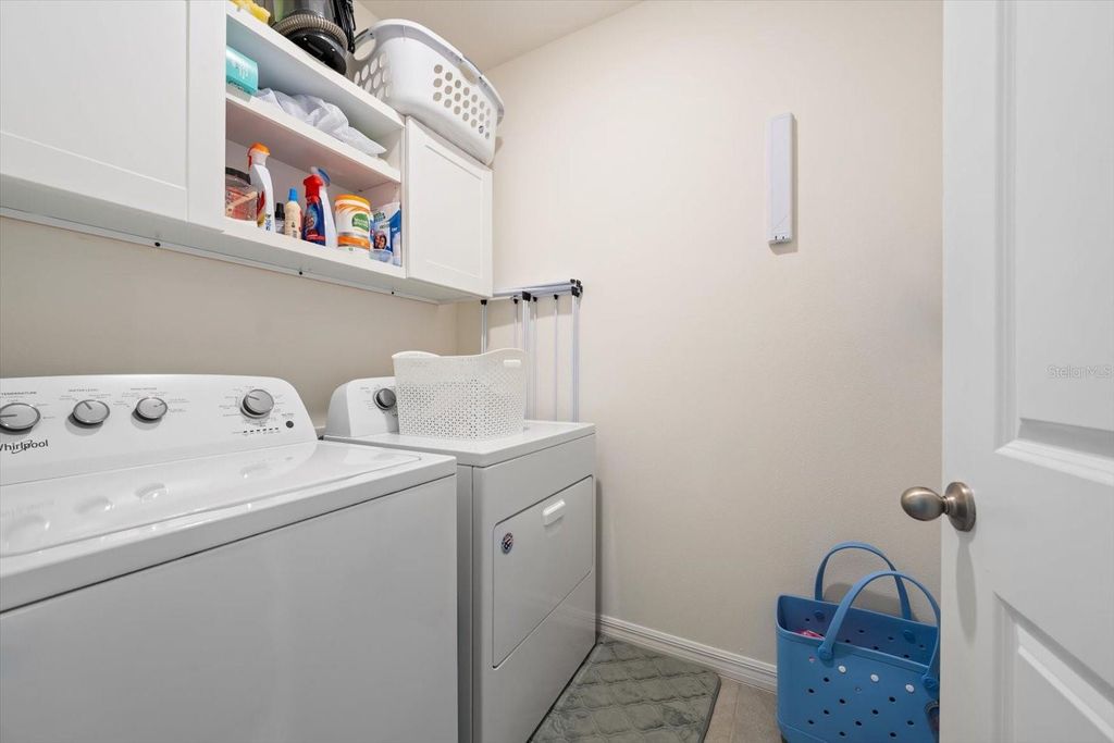 Image 36 of property listing at 16176 SOFT FERN TRACE, Odessa, FL 33556