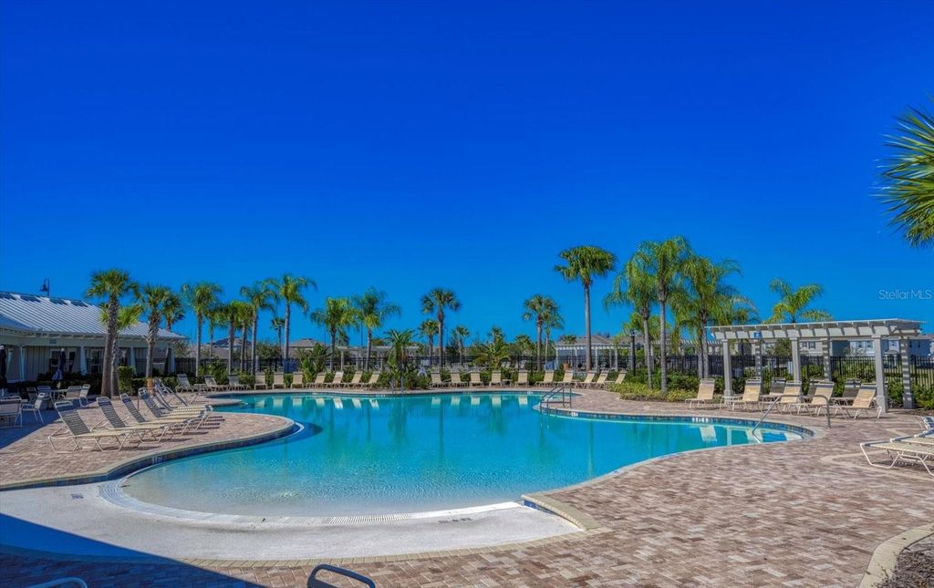 Image 41 of property listing at 16176 SOFT FERN TRACE, Odessa, FL 33556