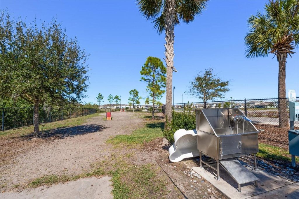 Image 43 of property listing at 16176 SOFT FERN TRACE, Odessa, FL 33556