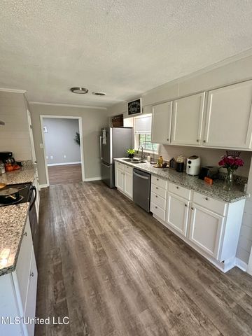 525 Magnolia Road, Clinton, MS 39056
