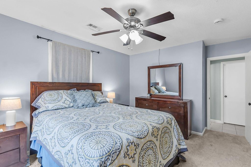 Image 17 of property listing at 118 Waring Road, Summerville, SC 29485