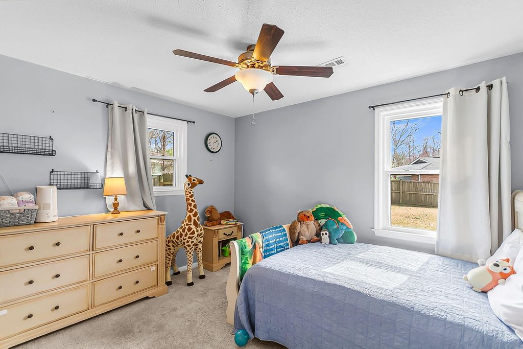 Image 20 of property listing at 118 Waring Road, Summerville, SC 29485