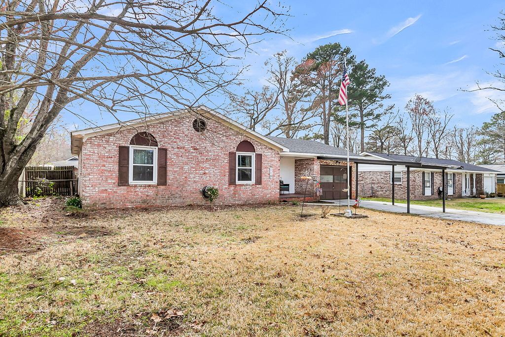 Image 29 of property listing at 118 Waring Road, Summerville, SC 29485