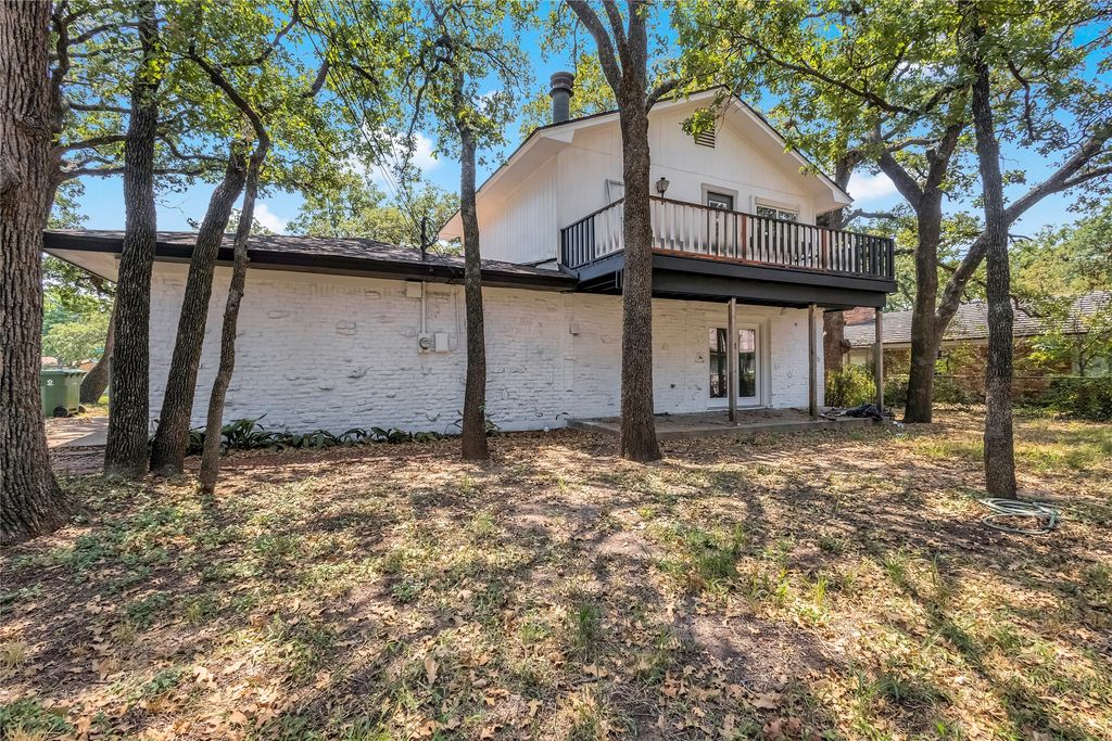 520 Circleview Drive S, Hurst, TX 76054 — photo 2