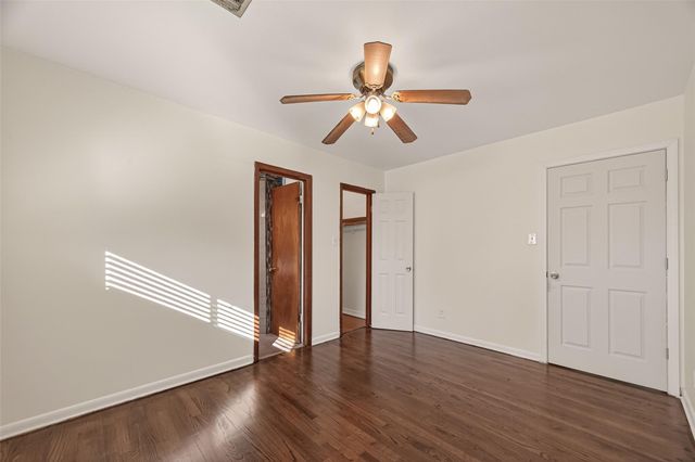 8726 Glenloch Drive, Houston, TX 77061