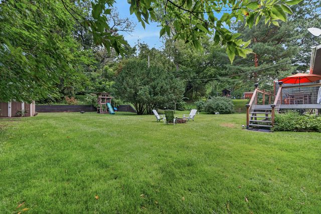 27686 W Rowe Avenue, Spring Grove, IL 60081