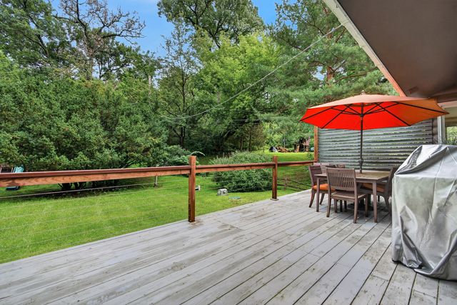 27686 W Rowe Avenue, Spring Grove, IL 60081