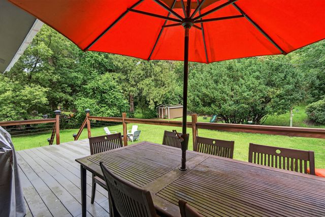 27686 W Rowe Avenue, Spring Grove, IL 60081