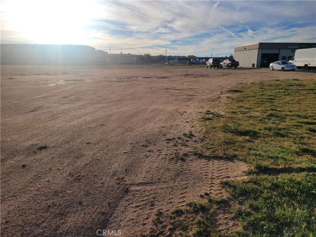 1 Malaki, Apple Valley, CA 92308