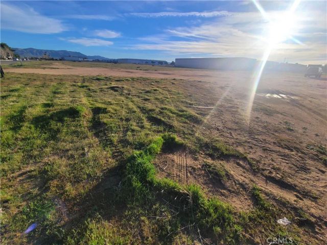 1 Malaki, Apple Valley, CA 92308