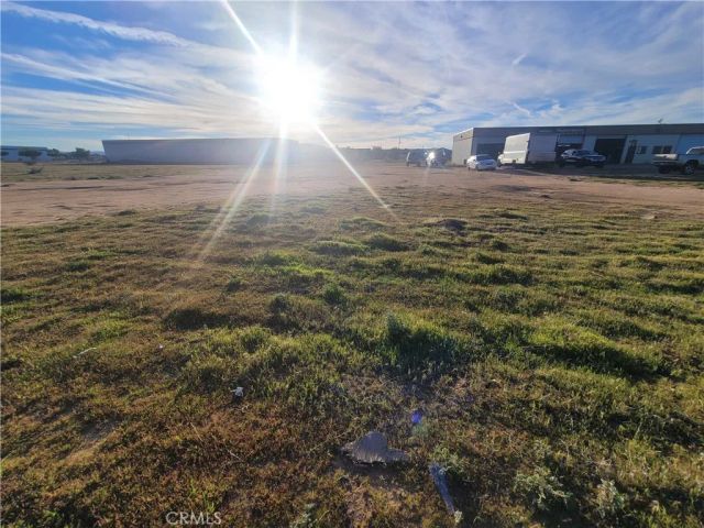 1 Malaki, Apple Valley, CA 92308