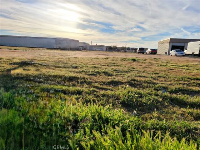 1 Malaki, Apple Valley, CA 92308