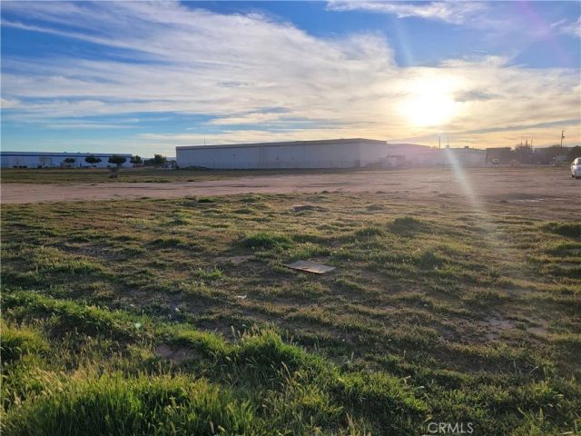 1 Malaki, Apple Valley, CA 92308