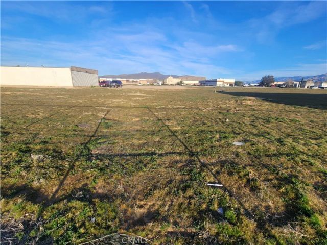 1 Malaki, Apple Valley, CA 92308