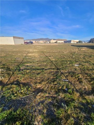 1 Malaki, Apple Valley, CA 92308