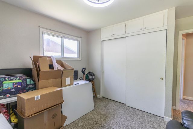 617 Cedar Lane, Moorhead, MN 56560